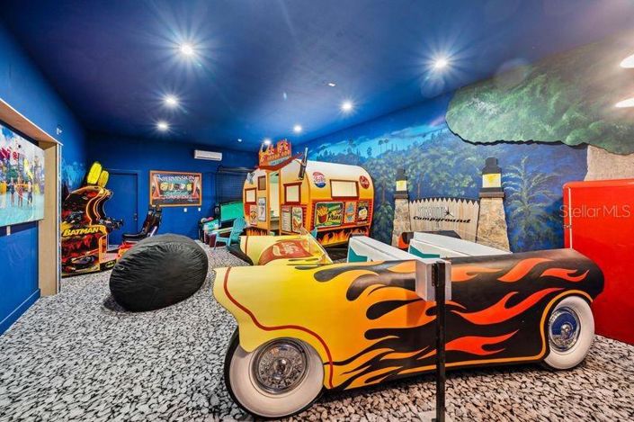 Image No.69-10 Bed Property for sale