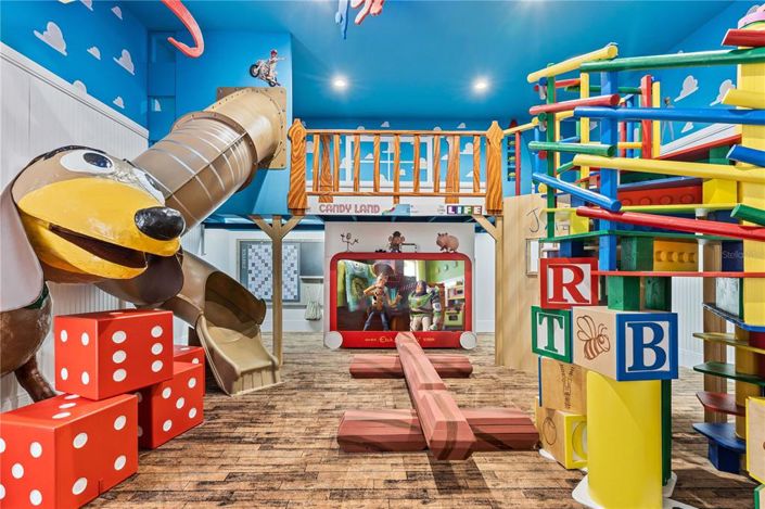 Image No.9-10 Bed Property for sale