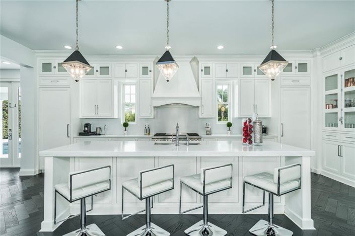 Image No.16-5 Bed Property for sale