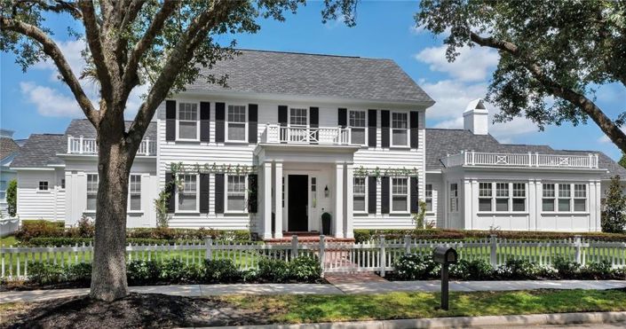 Image No.3-5 Bed Property for sale