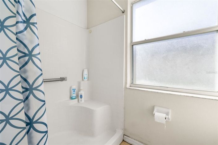 Image No.24-3 Bed Property for sale