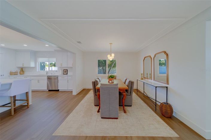 Image No.10-3 Bed Property for sale