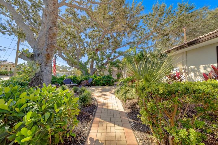 Image No.2-3 Bed Property for sale