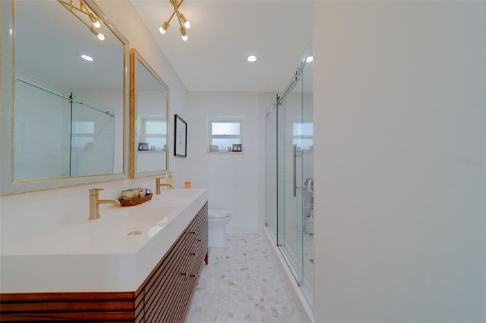 Image No.32-3 Bed Property for sale