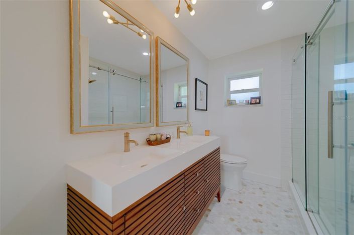 Image No.33-3 Bed Property for sale