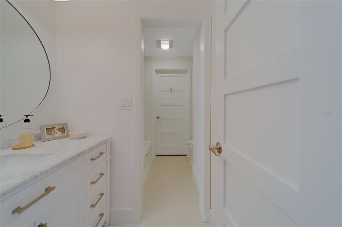 Image No.39-3 Bed Property for sale