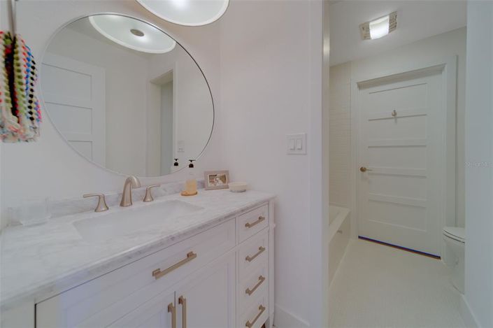 Image No.40-3 Bed Property for sale