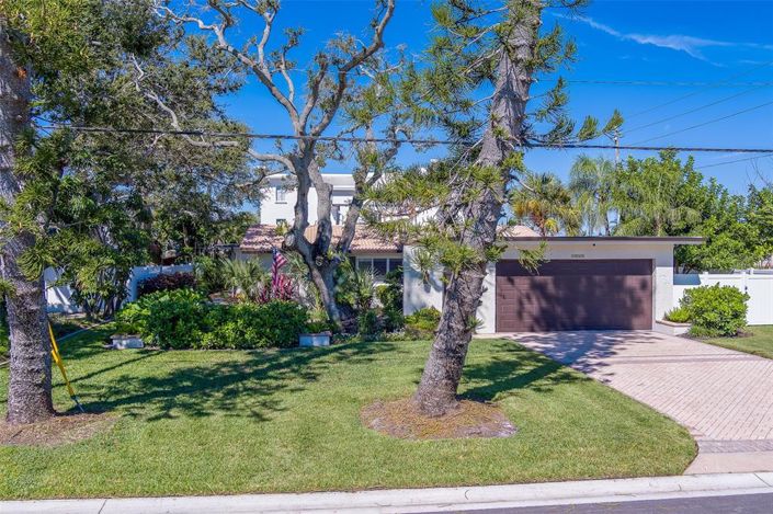 Image No.57-3 Bed Property for sale