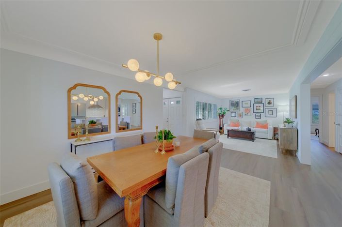 Image No.8-3 Bed Property for sale