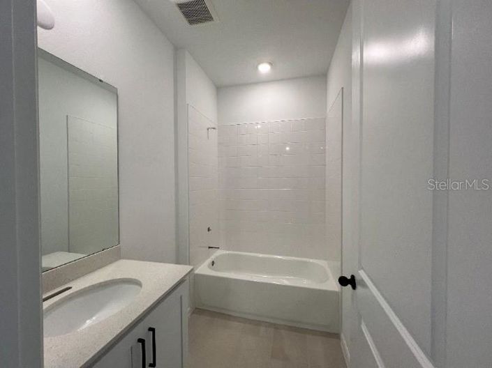 Image No.23-3 Bed Property for sale