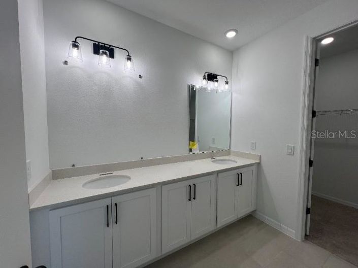 Image No.30-3 Bed Property for sale