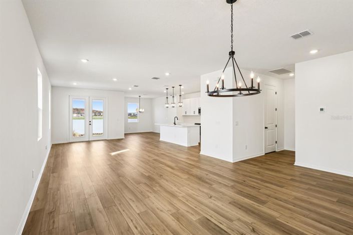 Image No.9-3 Bed Property for sale