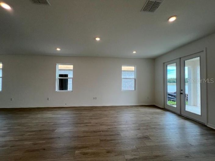 Image No.7-3 Bed Property for sale