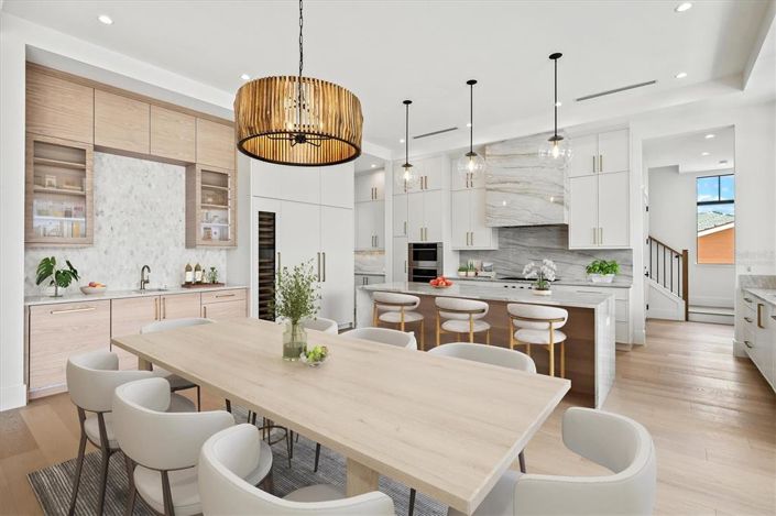 Image No.17-4 Bed Property for sale