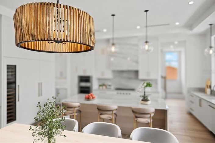 Image No.18-4 Bed Property for sale