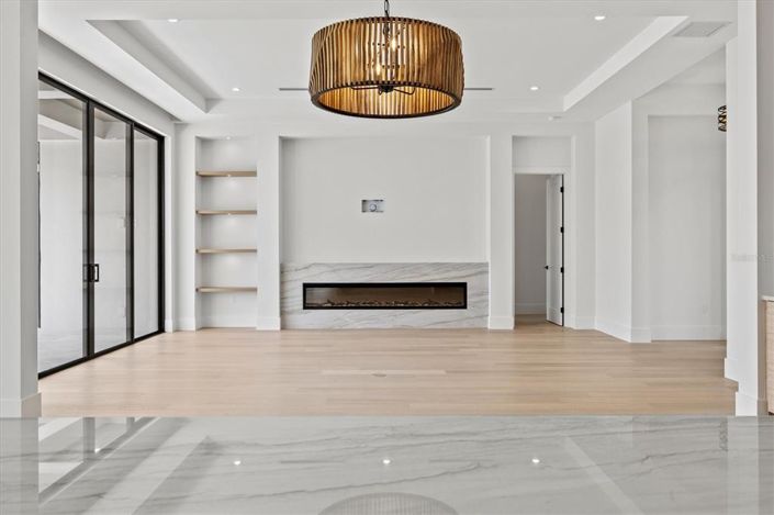 Image No.19-4 Bed Property for sale