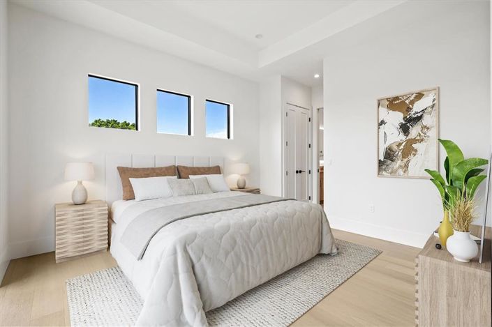 Image No.55-4 Bed Property for sale