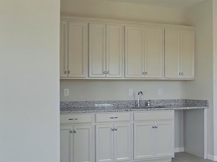 Image No.7-6 Bed Property for sale