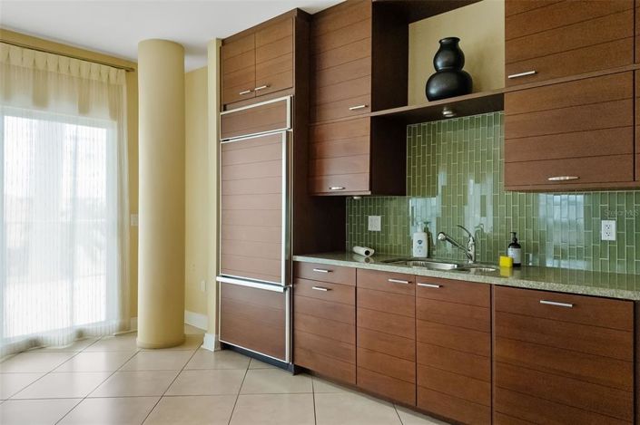 Image No.44-3 Bed Property for sale