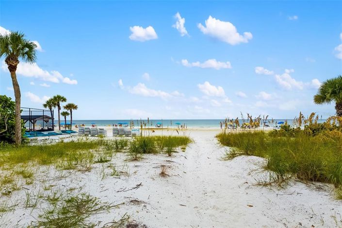 Image No.48-3 Bed Property for sale