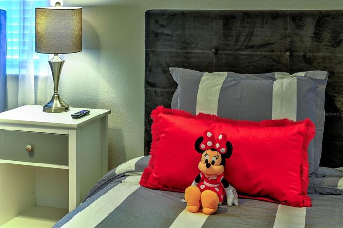 Image No.15-5 Bed Property for sale