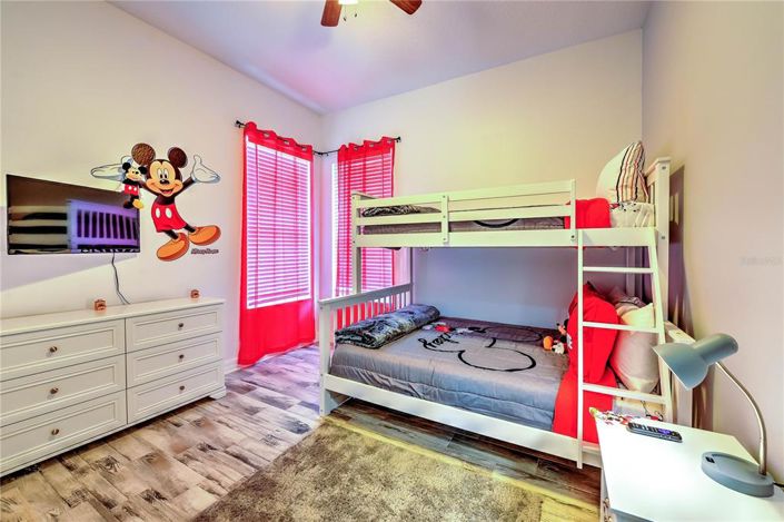 Image No.16-5 Bed Property for sale