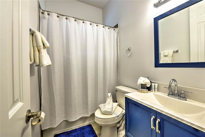 Image No.20-5 Bed Property for sale