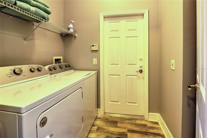 Image No.25-5 Bed Property for sale