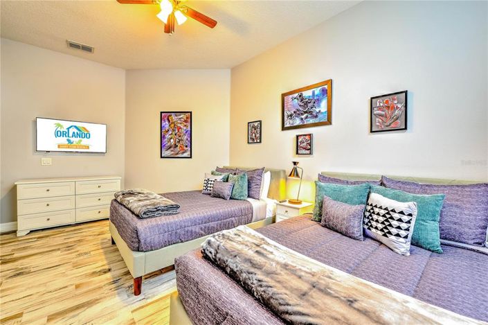 Image No.3-5 Bed Property for sale