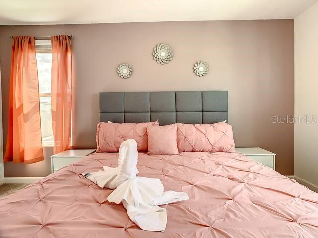 Image No.28-6 Bed Property for sale