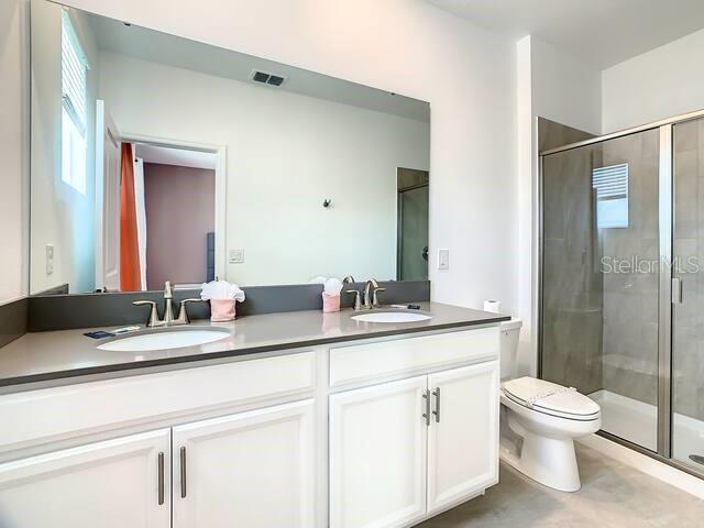 Image No.30-6 Bed Property for sale