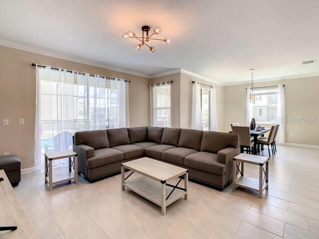 Image No.9-6 Bed Property for sale