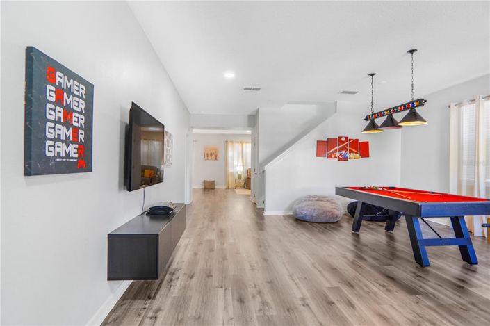 Image No.2-6 Bed Property for sale