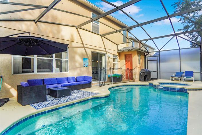 Image No.42-6 Bed Property for sale