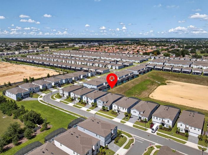 Image No.63-8 Bed Property for sale