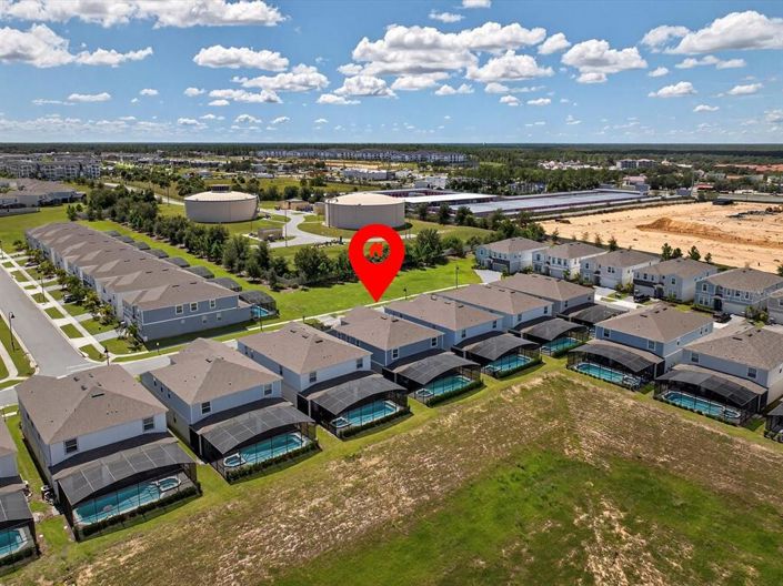 Image No.64-8 Bed Property for sale