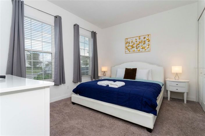 Image No.5-5 Bed Townhouse for sale