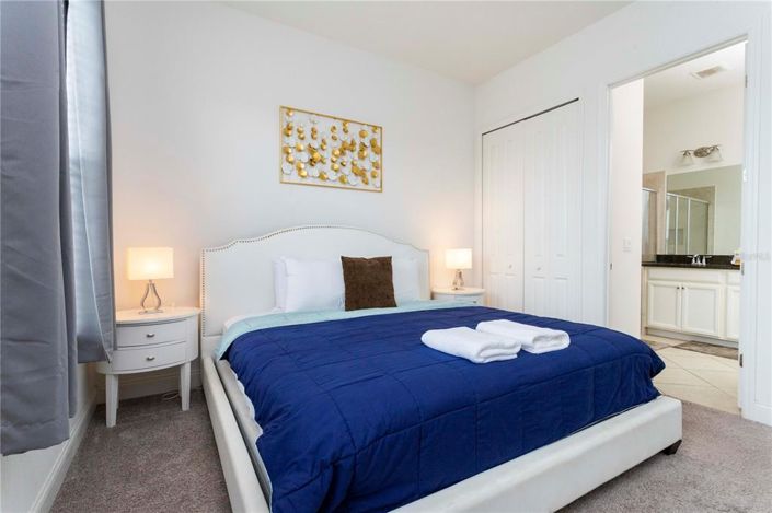 Image No.6-5 Bed Townhouse for sale