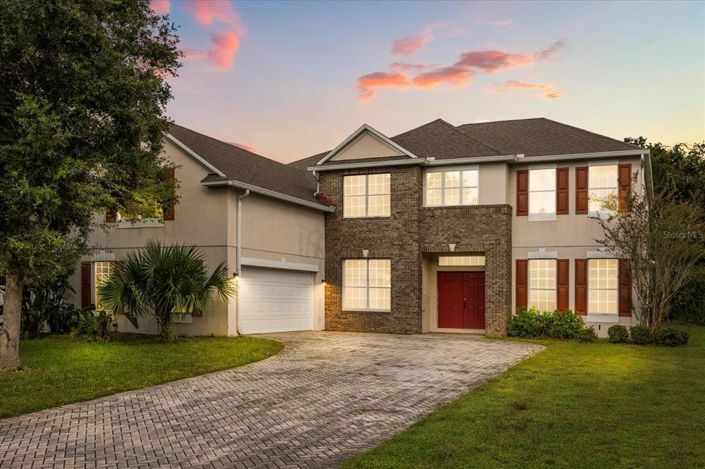 Image No.1-6 Bed Property for sale