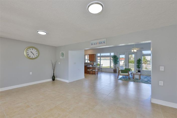 Image No.13-3 Bed Property for sale