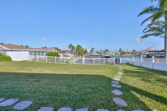 Image No.42-3 Bed Property for sale