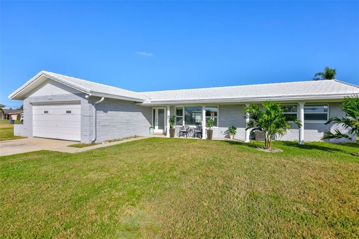 Image No.5-3 Bed Property for sale