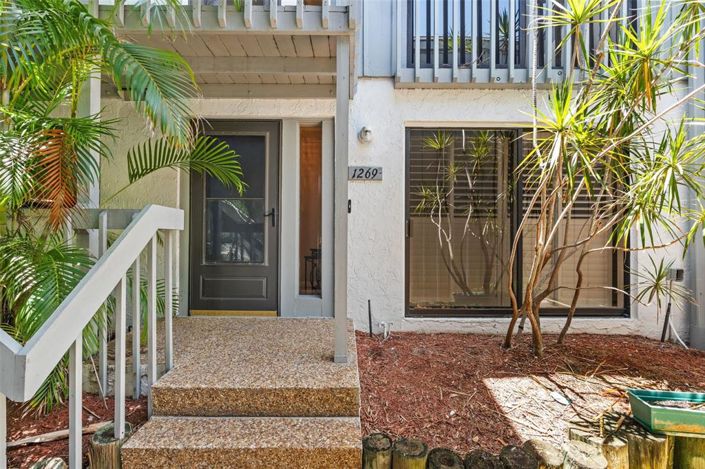 Image No.1-2 Bed Property for sale