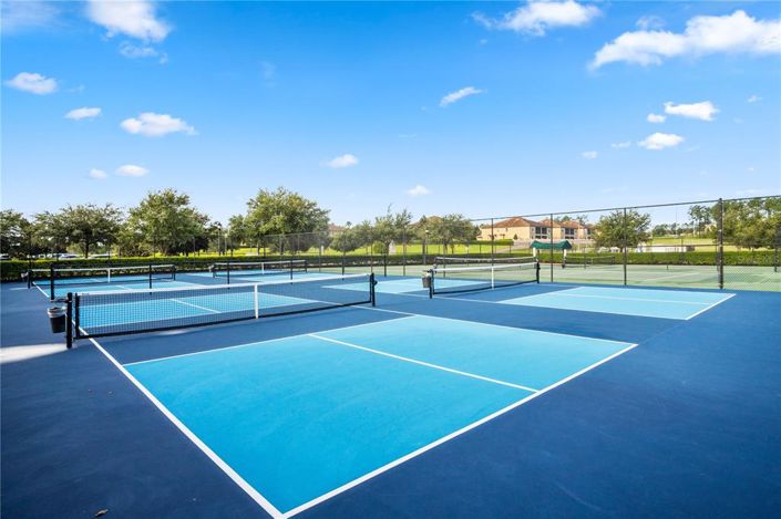 Image No.65-5 Bed Property for sale