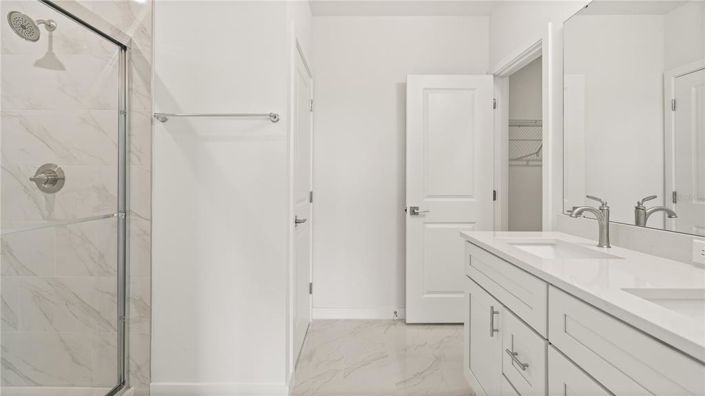 Image No.26-4 Bed Property for sale