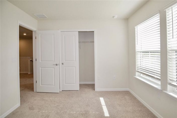 Image No.32-5 Bed Townhouse for sale