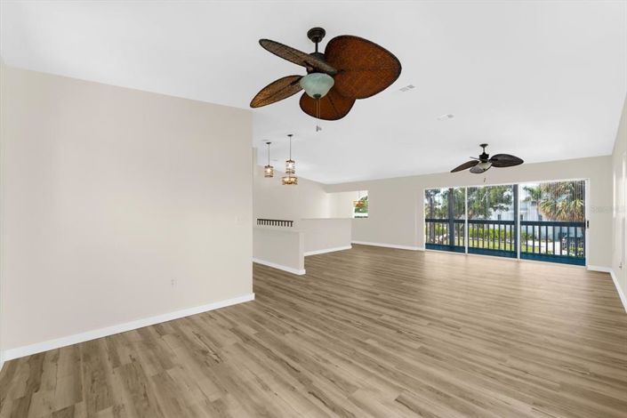 Image No.12-3 Bed Property for sale