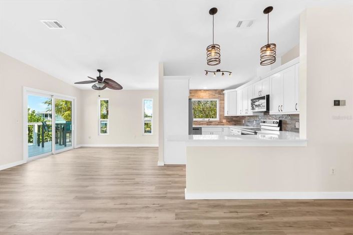 Image No.16-3 Bed Property for sale