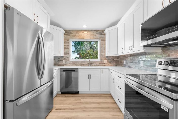 Image No.20-3 Bed Property for sale