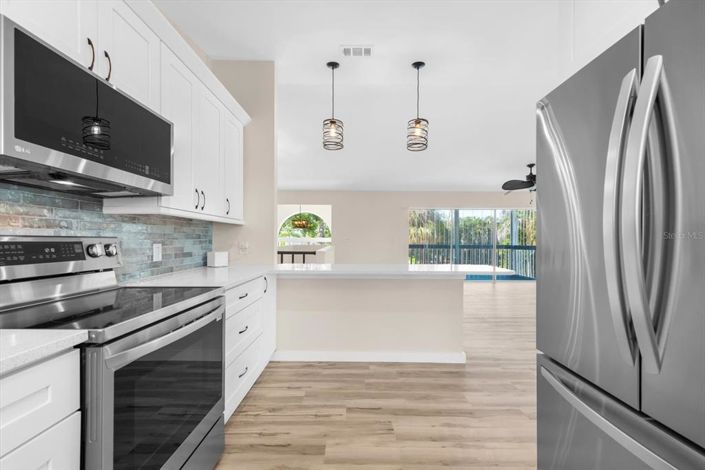 Image No.21-3 Bed Property for sale